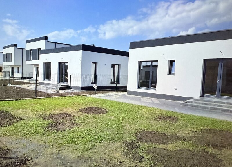 Casa in Berceni- Vidra proiect nou toate utilitatile comision 0